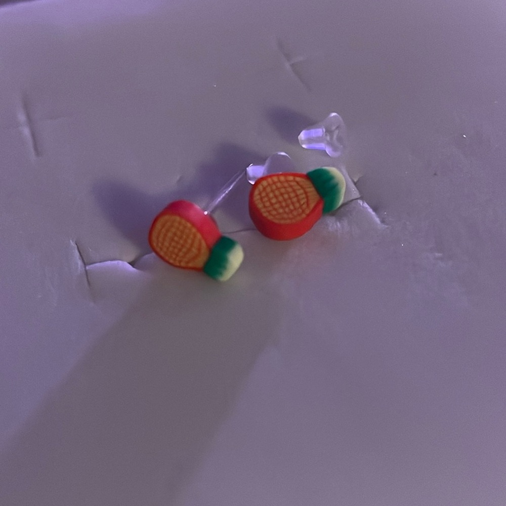 Tiny Pineapple earrings